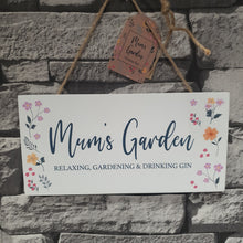 Load image into Gallery viewer, Mum&#39;s Garden Plaque
