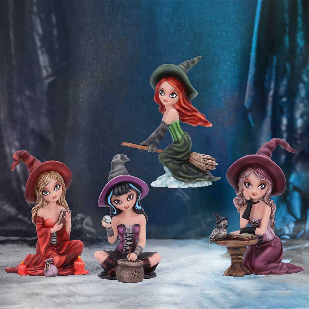 Willow Witch Figurine 16cm