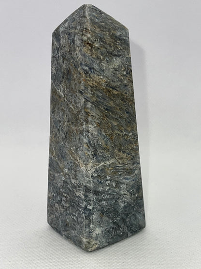 kyanite